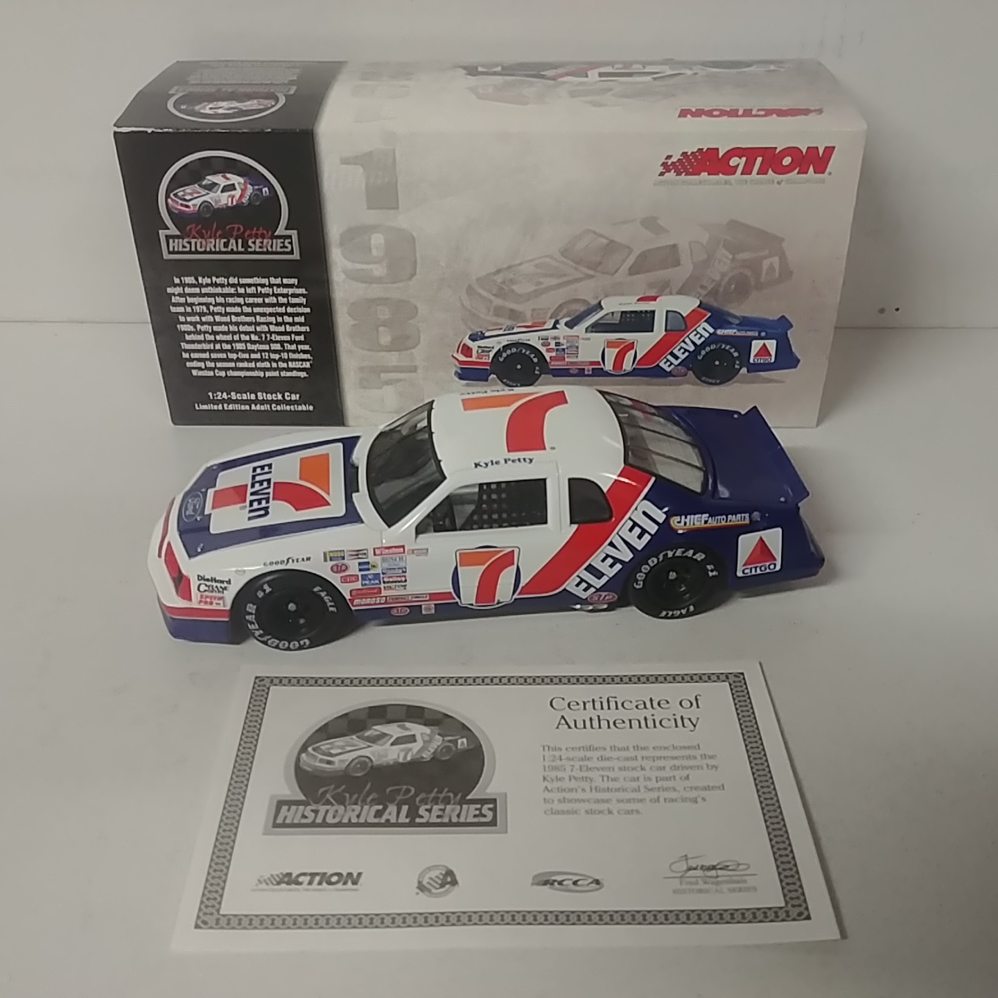 1985 Kyle Petty 1/24th 7 Eleven Thunderbird