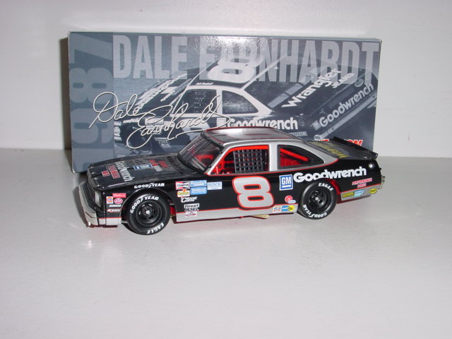 1987 Dale Earnhardt 1/24th Goodwrench RCCA c/w bank Chevrolet Nova