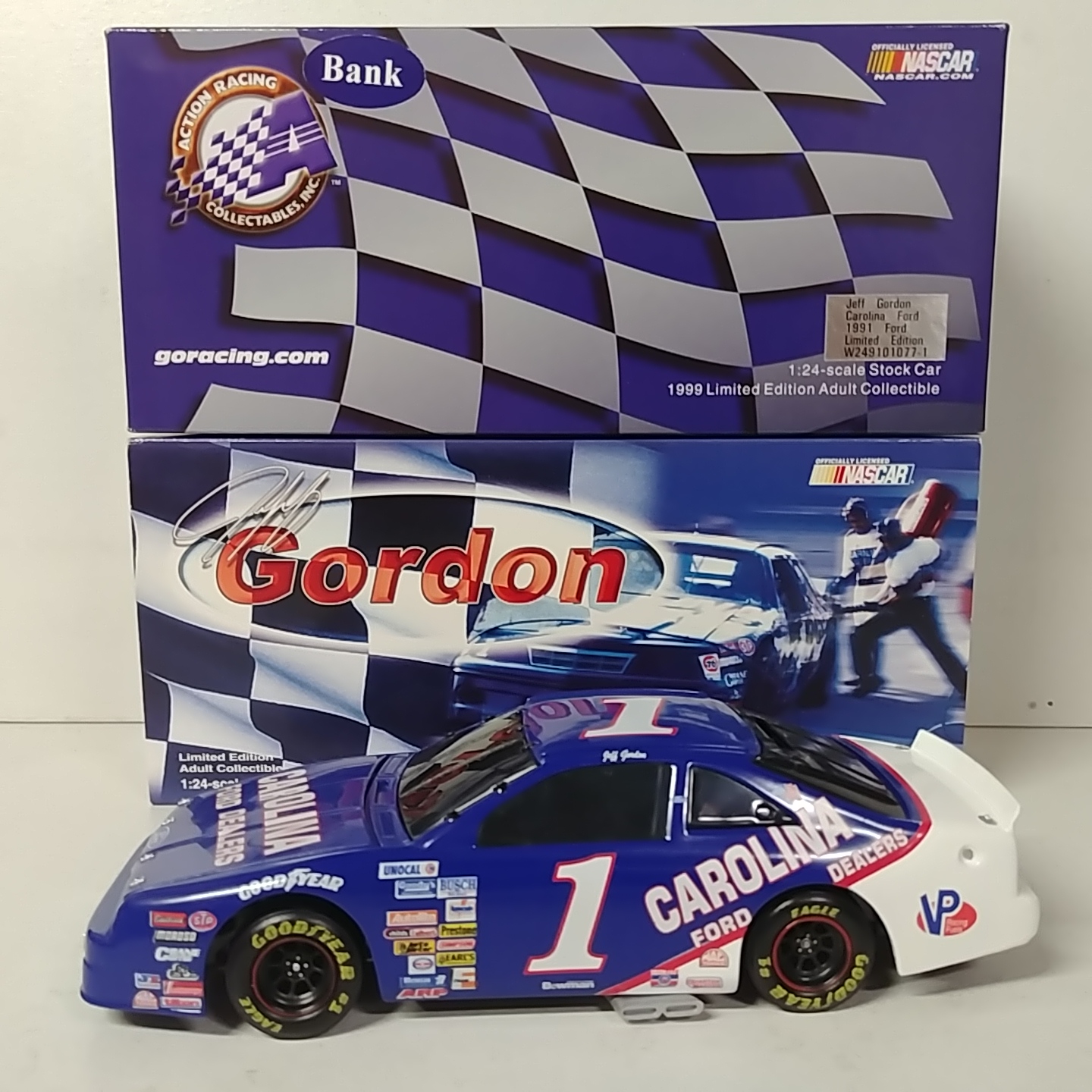 1991 Jeff Gordon 1/24th Carolina Ford Dealers "Busch Series" b/w bank Ford