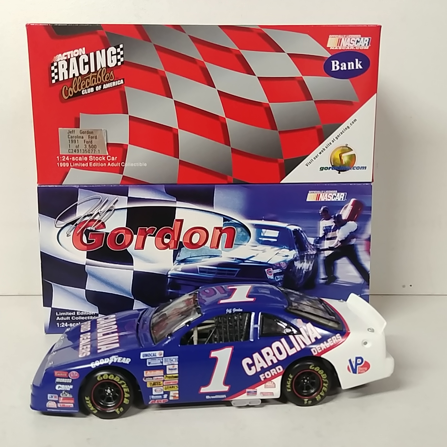 1991 Jeff Gordon 1/24th Carolina Ford Dealers RCCA c/w bank Ford