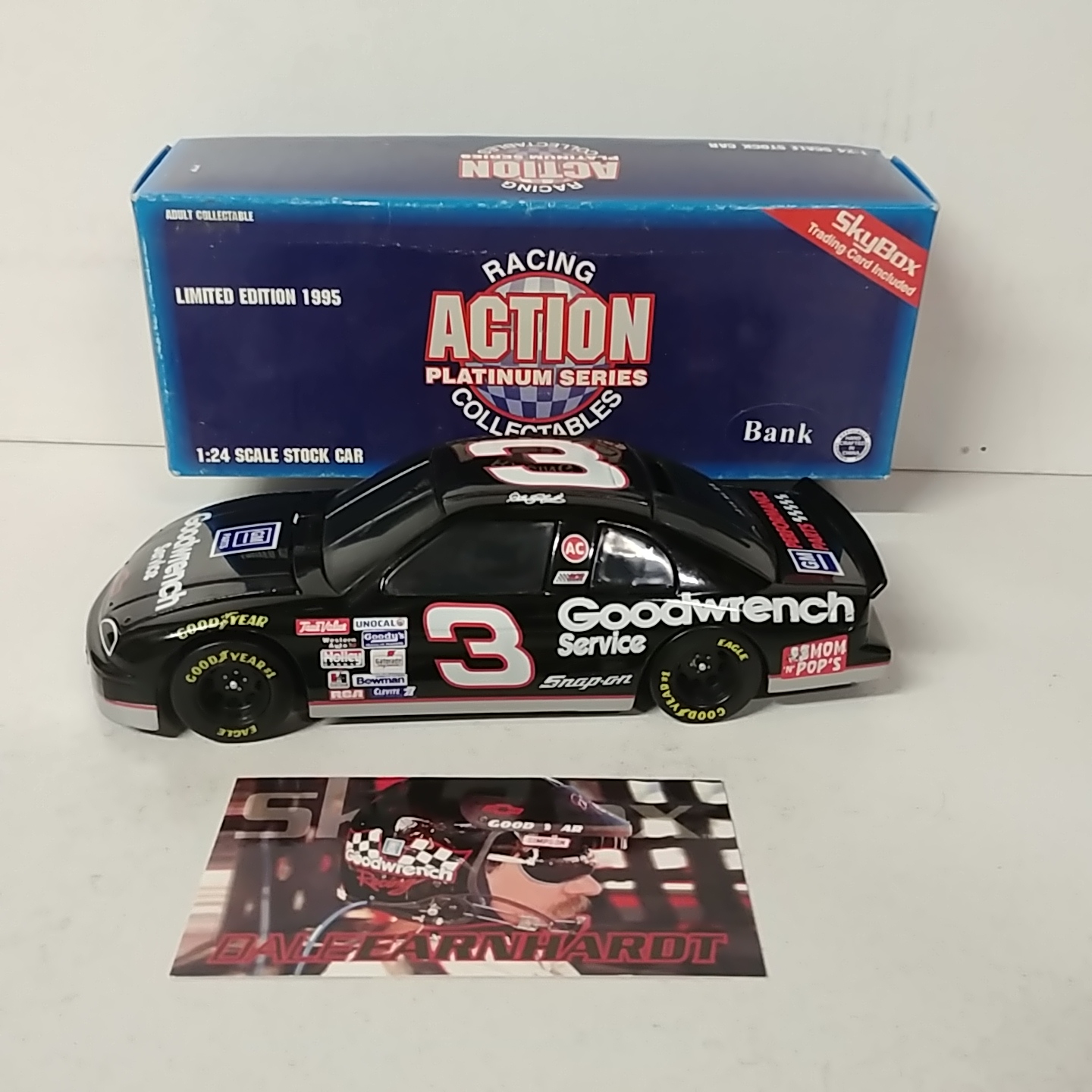 1995 Dale Earnhardt 1/24th Goodwrench "with headlight rings" b/w bank
