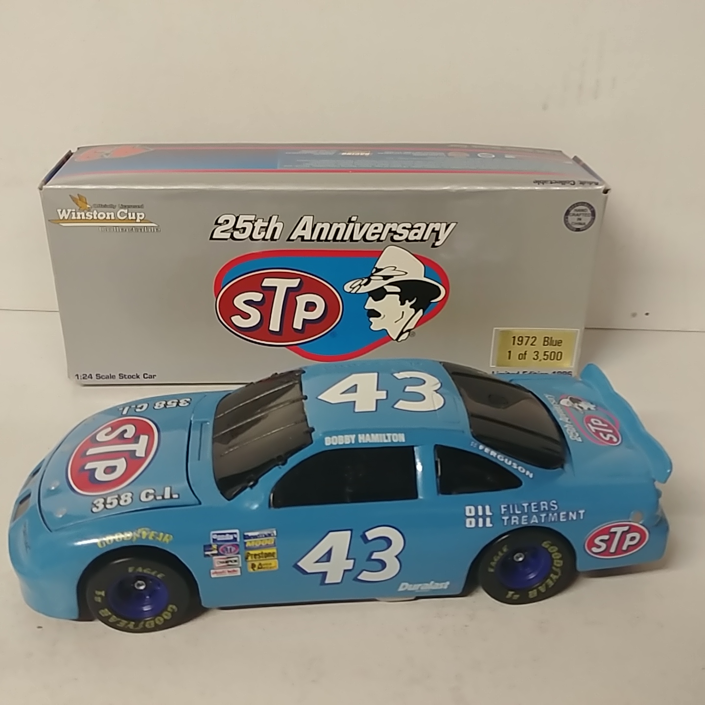 1996 Bobby Hamilton 1/24th STP "Petty 1972 Blue" b/w car