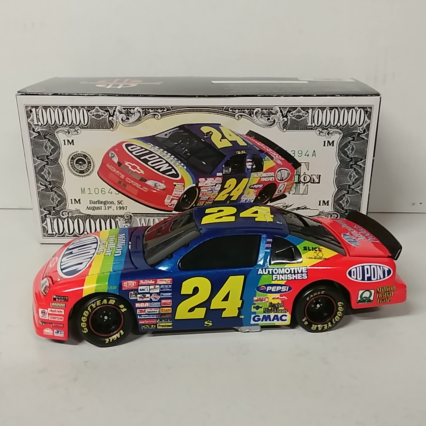 1997 Jeff Gordon 1/24th Dupont "Million Dollar Date" b/w bank Monte Carlo