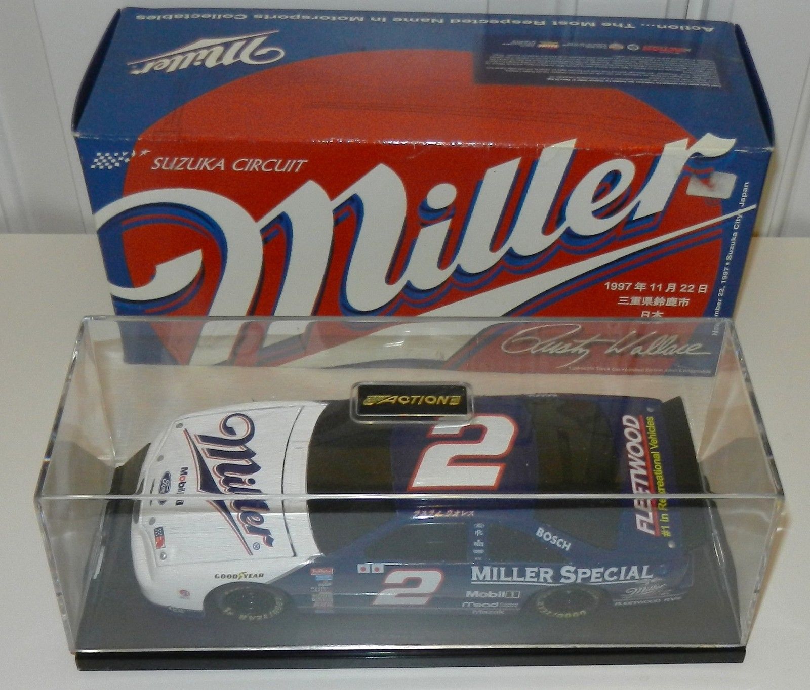 1997 Rusty Wallace 1/24th Miller "Japan Special" b/w bank Thunderbird