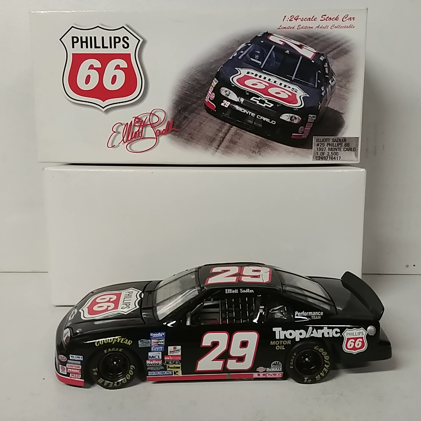 1997 Elliott Sadler 1/24th Phillips 66 "Busch Series" c/w car