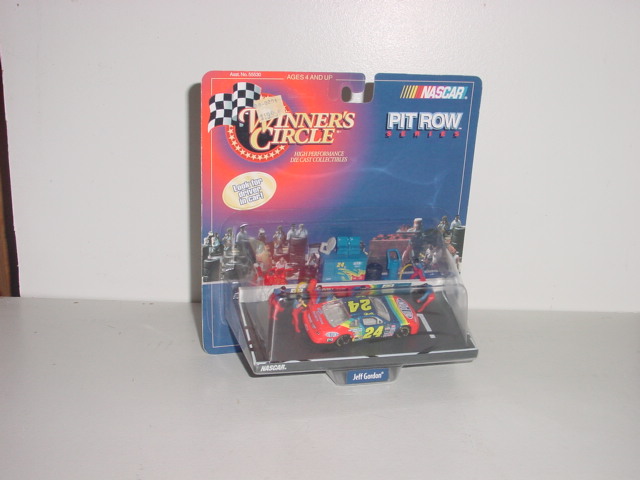 1998 Jeff Gordon 1/64th Dupont Pit Row