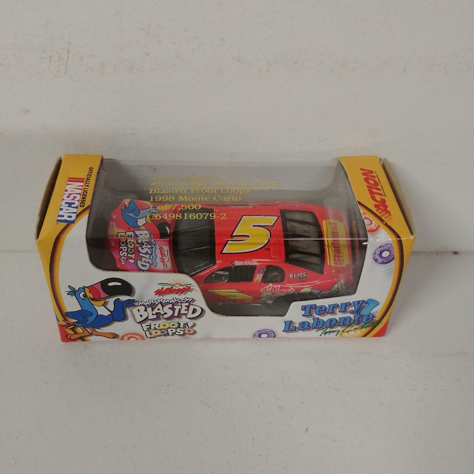 1998 Terry Labonte 1/64th Kelloggs "Marshmallow Blasted Fruit Loops" RCCA hood open car