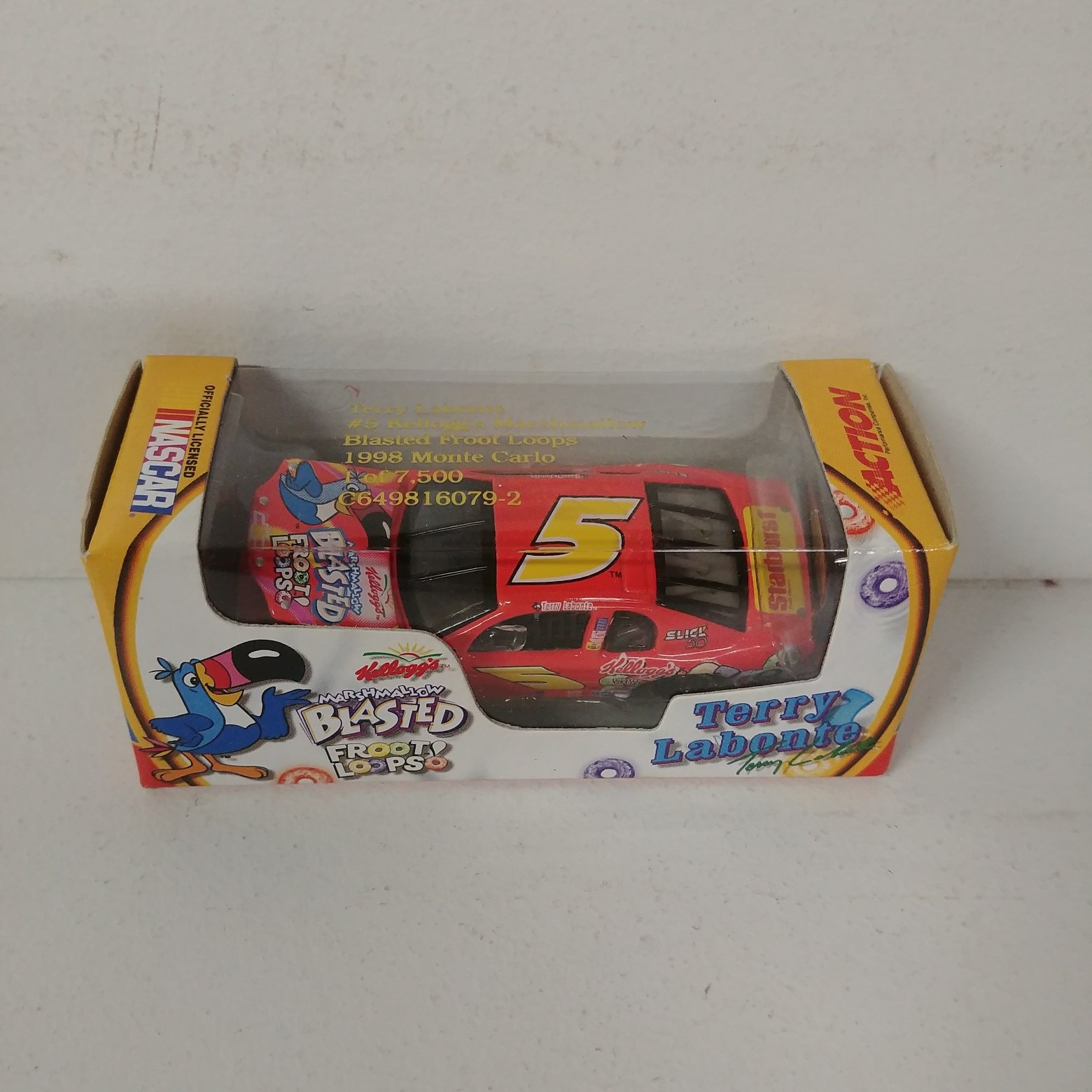 1998 Terry Labonte 1/64th Kelloggs "Marshmallow Blasted Fruit Loops" RCCA hood open Monte Carlo