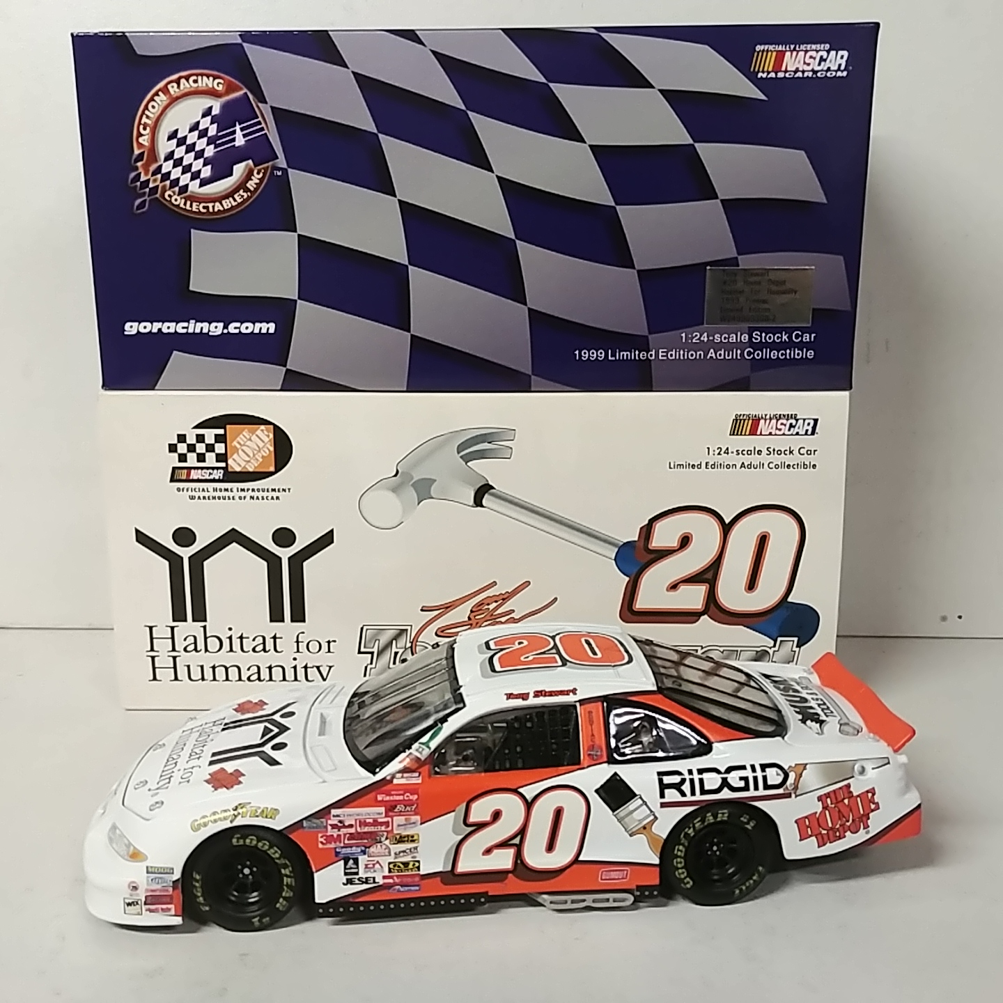 1999 Tony Stewart 1/24th Home Depot "Habitat for Humanity" c/w car