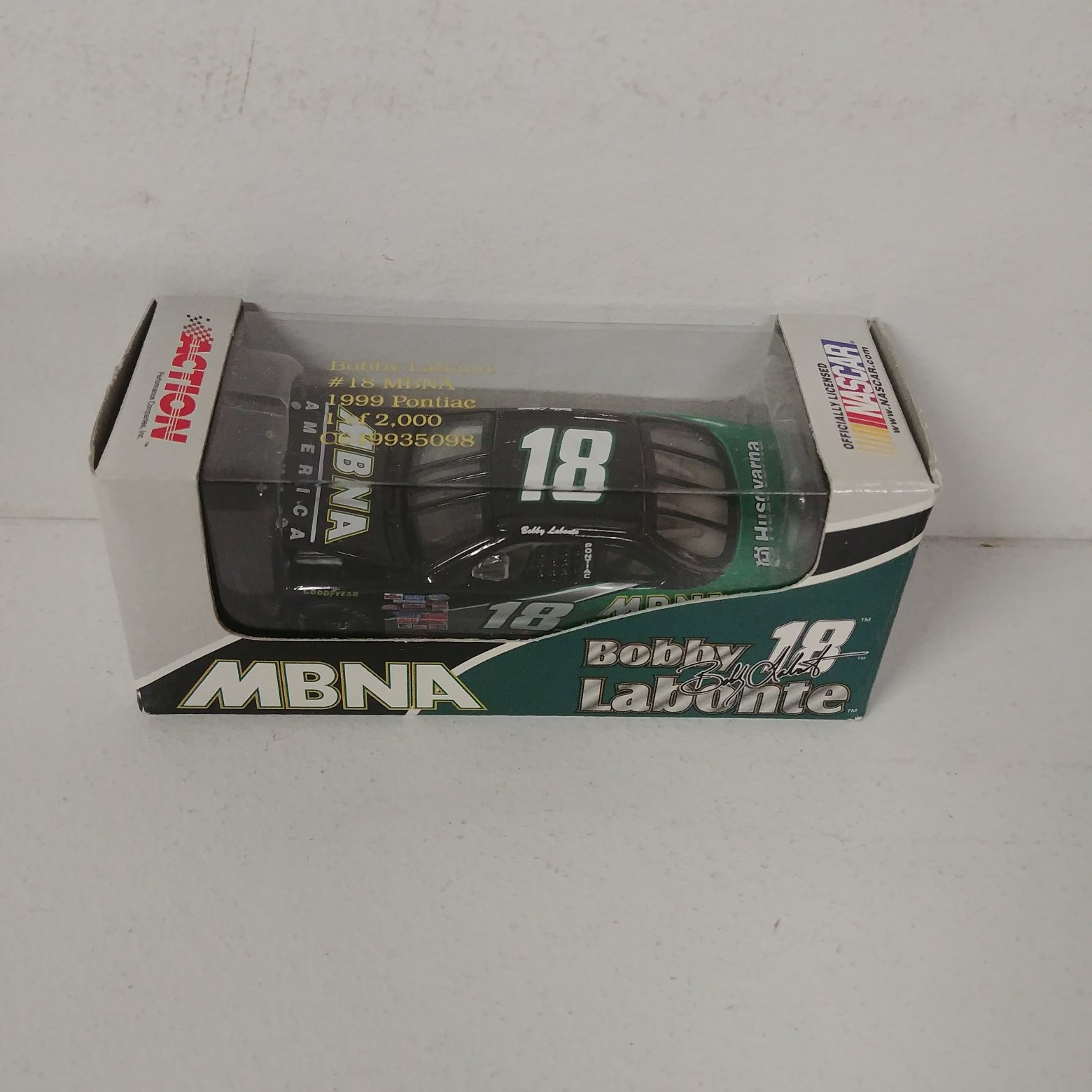 1999 Bobby Labonte 1/64th MBNA "Busch Series" hood open car