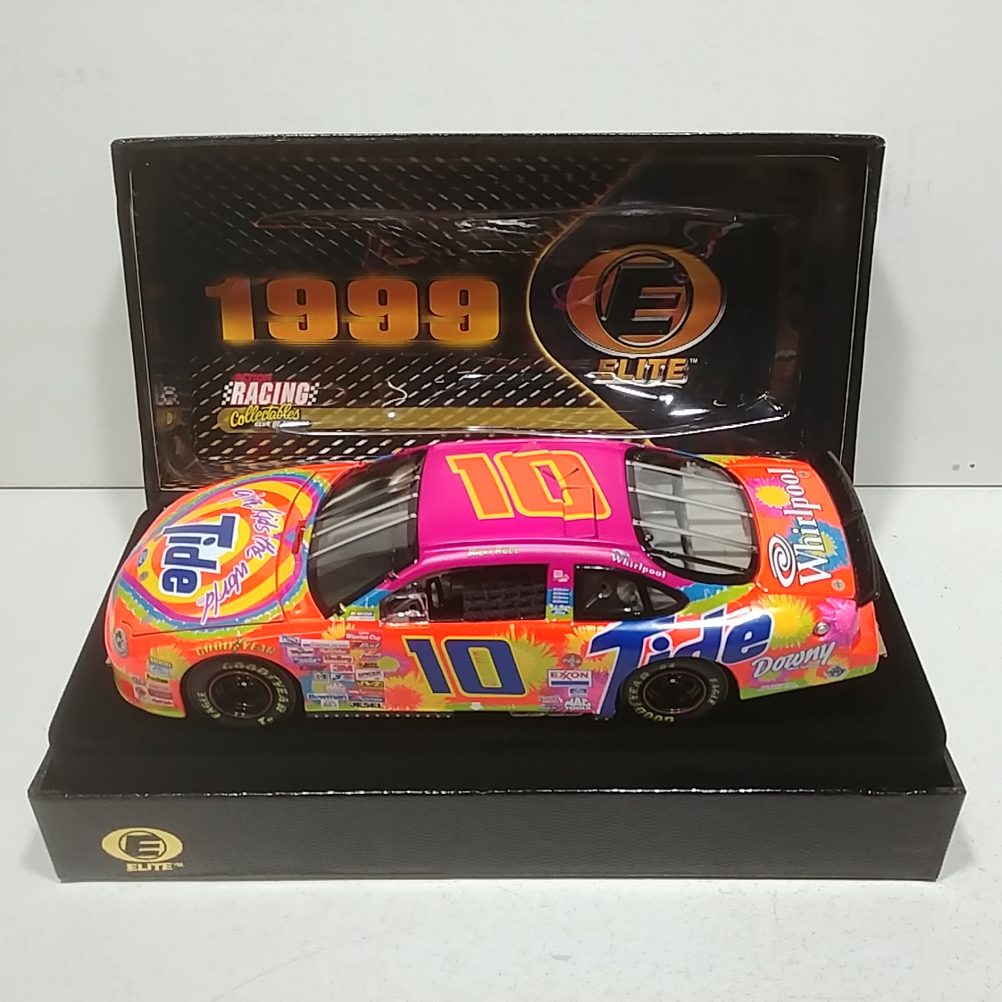 1999 Ricky Rudd 1/24th Tide "Give Kids the World" Elite Taurus