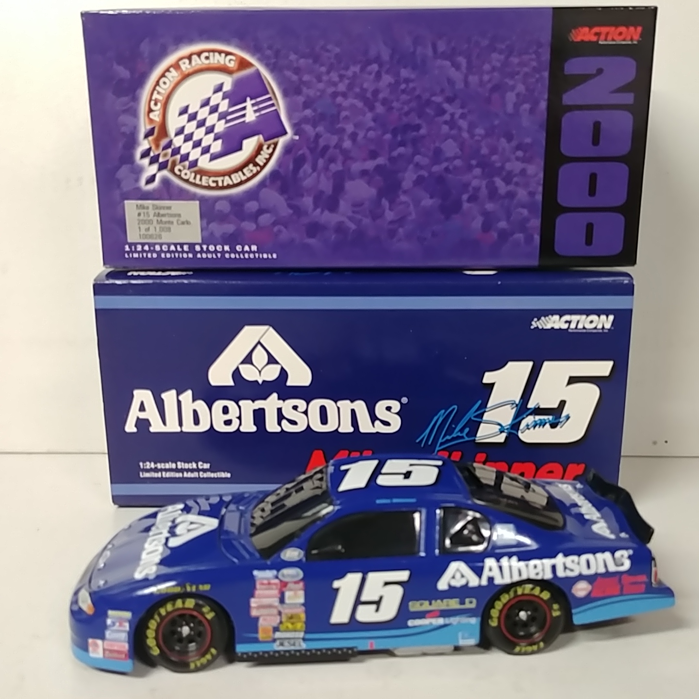 2000 Mike Skinner 1/24th Albertsons b/w bank Monte Carlo