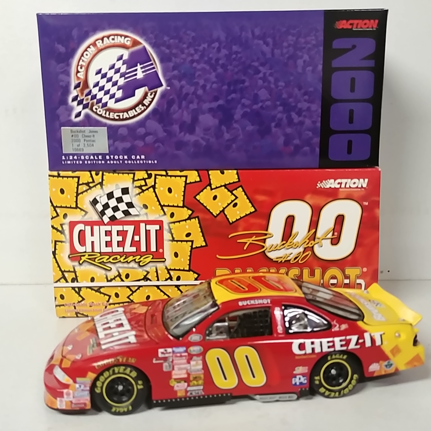 2000 Buckshot Jones 1/24th Cheez-It c/w car