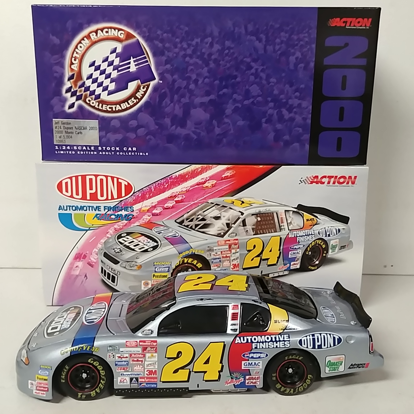 2000 Jeff Gordon 1/24th Dupont "NASCAR 2000" b/w bank Monte Carlo
