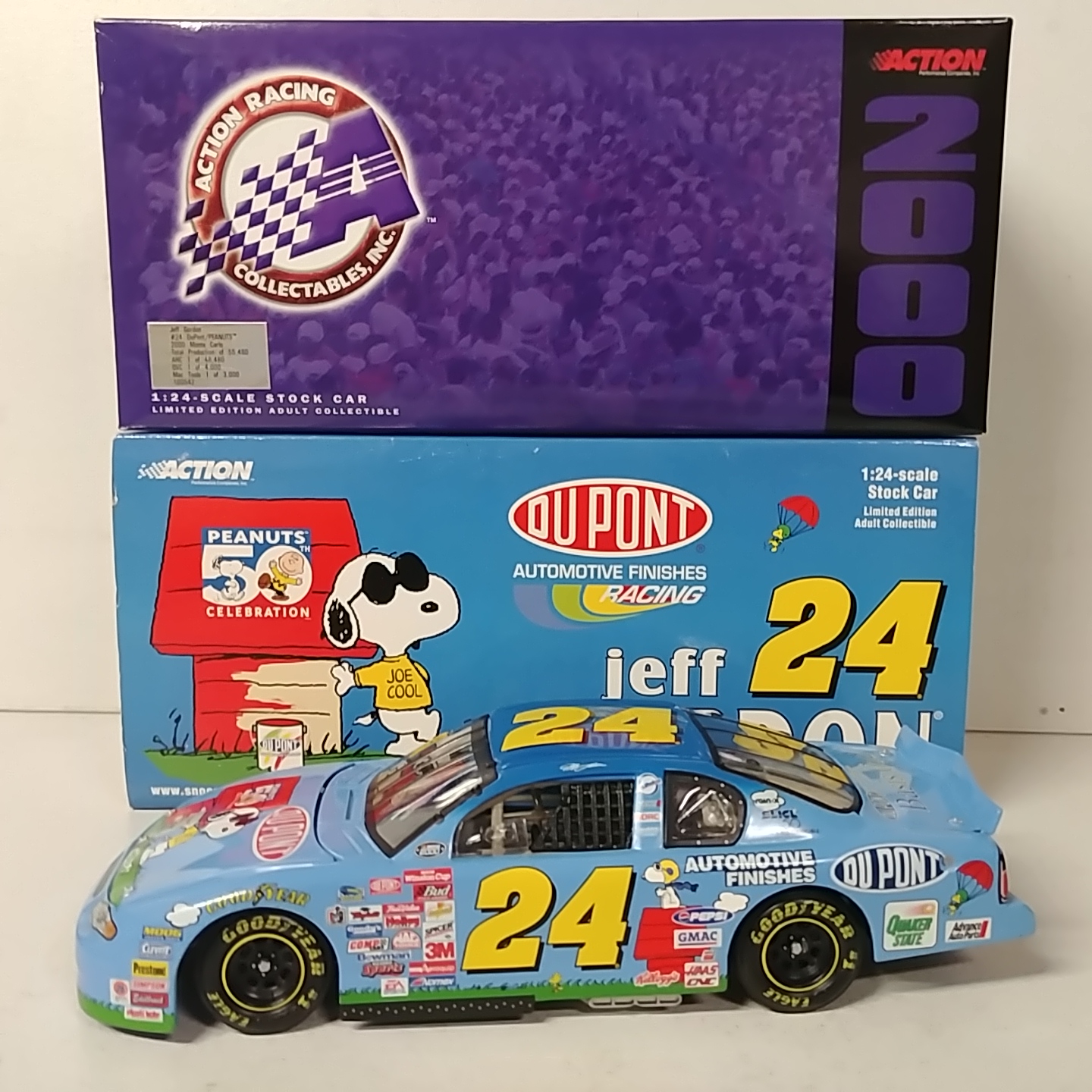 2000 Jeff Gordon 1/24th Dupont "Peanuts" Monte Carlo