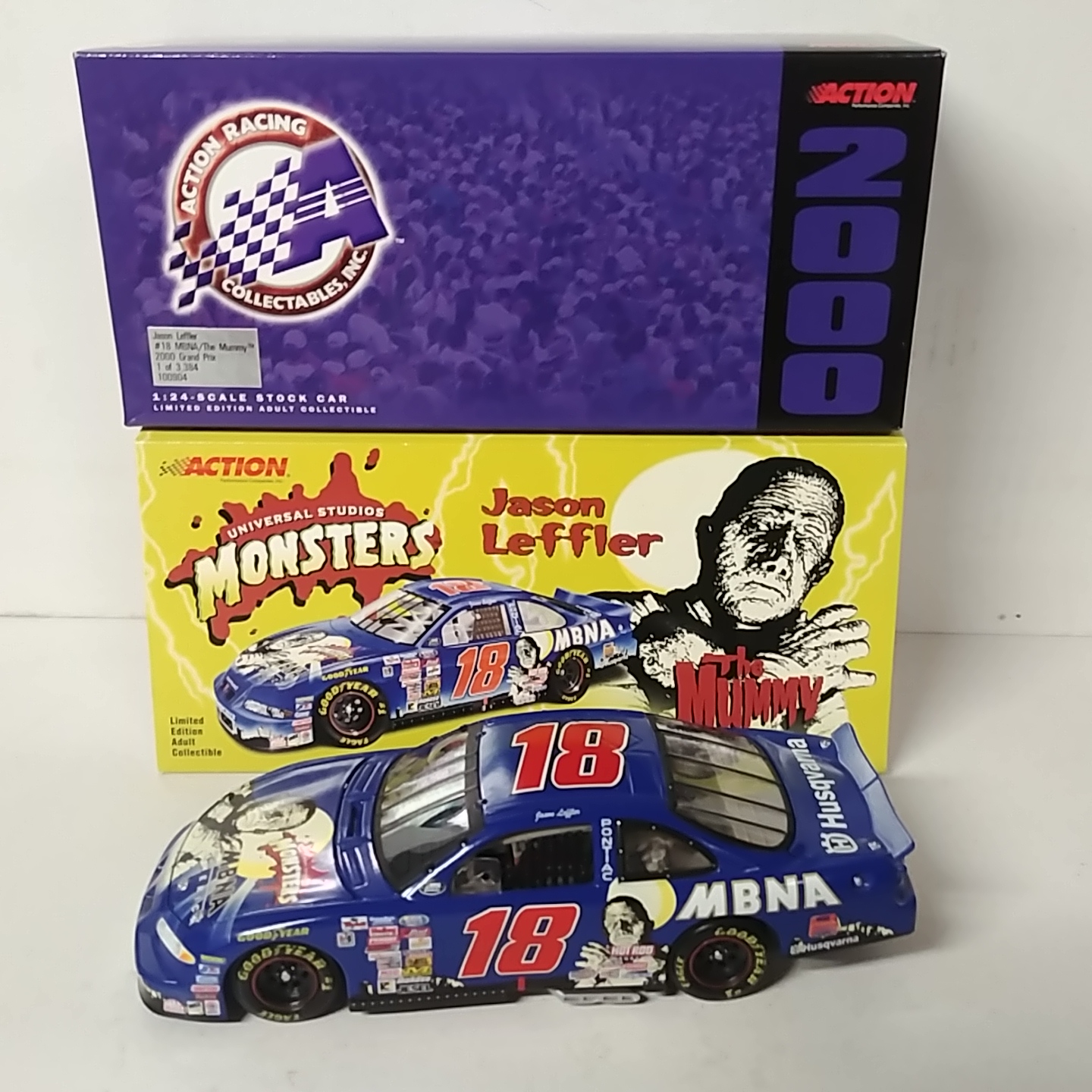 2000 Jason Leffler 1/24th MBNA "Mummy" c/w car