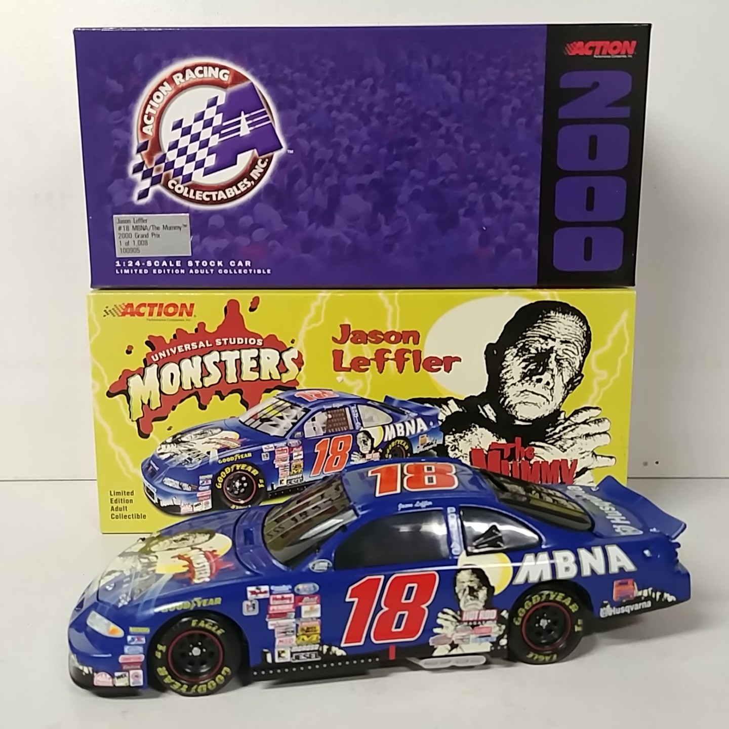 2000 Jason Leffler 1/24th MBNA "The Mummy" b/w bank