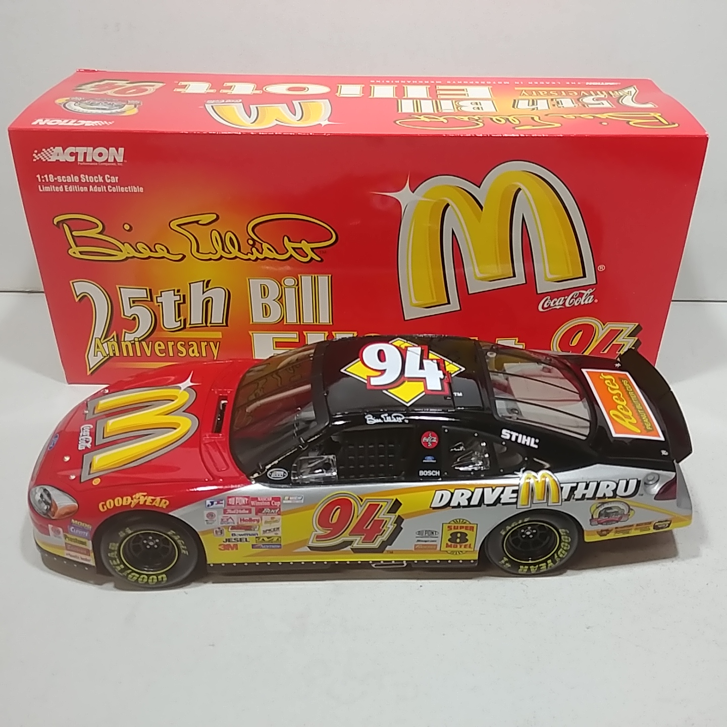 2000 Bill Elliott 1/18 McDonald's "25th Anniversary" ARC Taurus