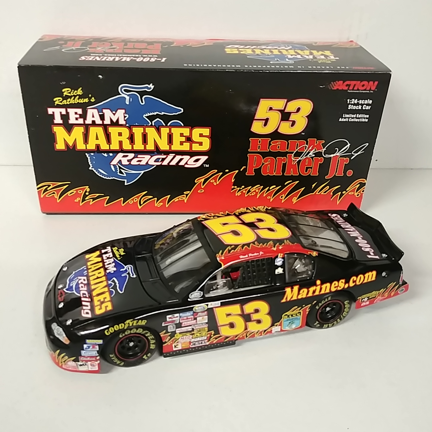 2000 Hank Parker Jr 1/24th Team Marines "Busch Series" c/w car