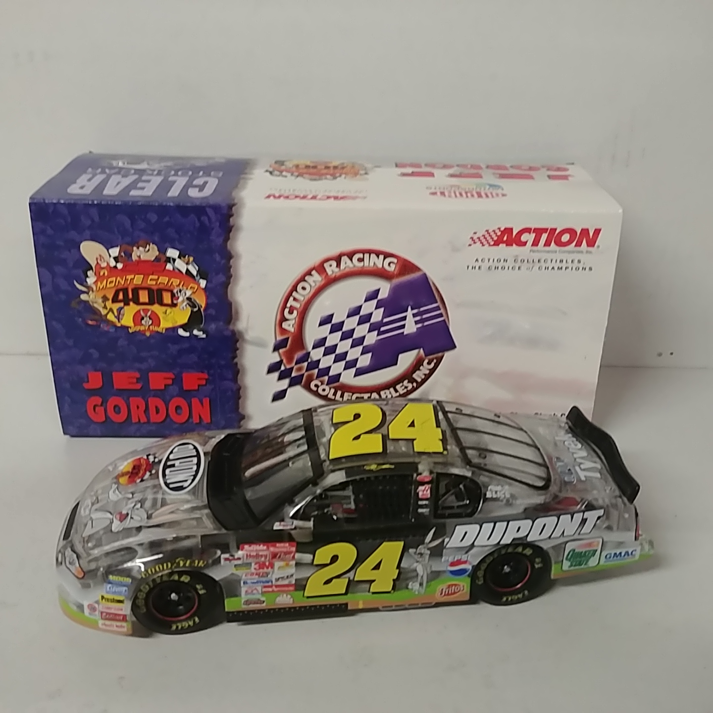 2001 Jeff Gordon 1/24th Dupont "Looney Tunes" clear car Monte Carlo