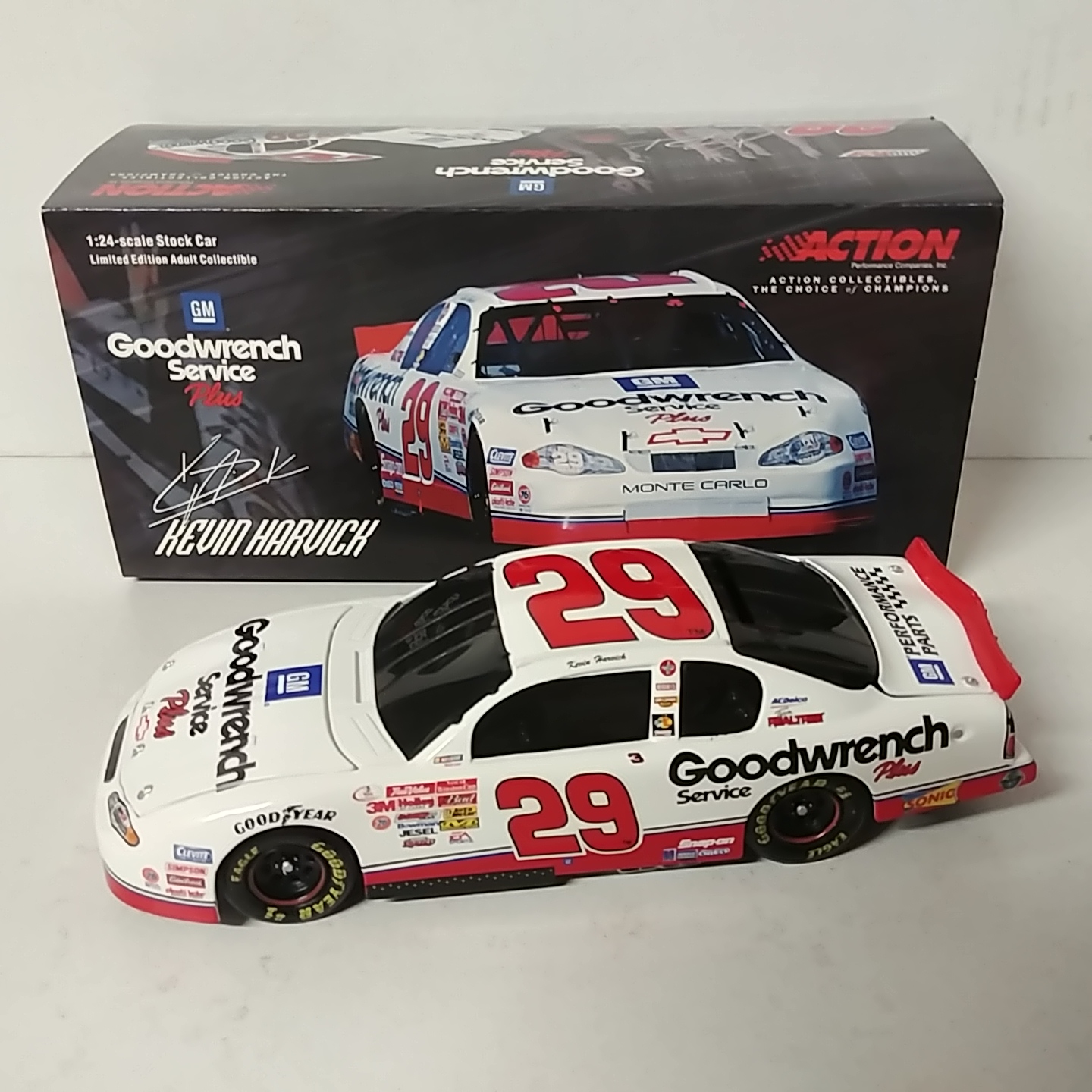 2001 Kevin Harvick 1/24th Goodwrench b/w/b Monte Carlo