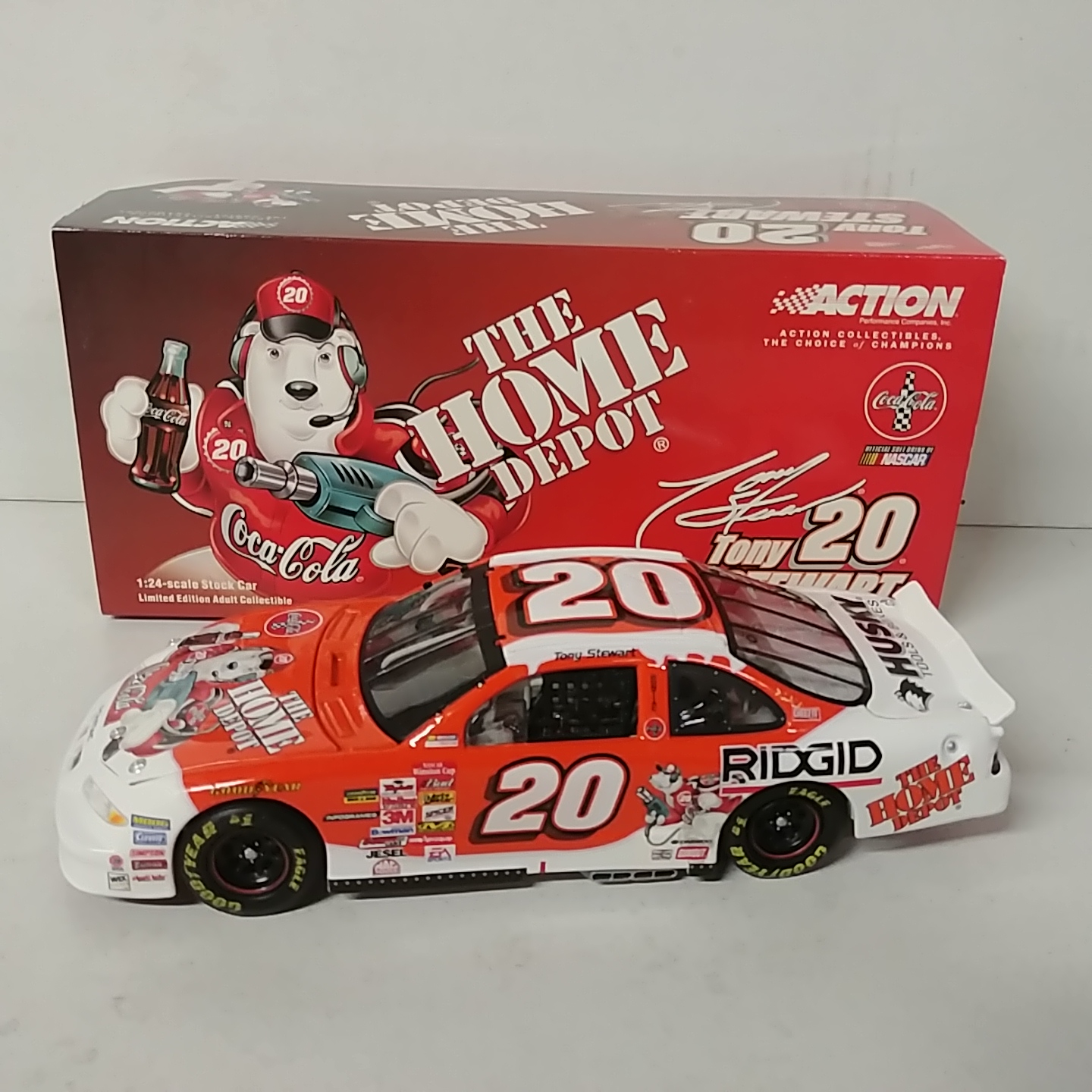 2001 Tony Stewart 1/24th Home Depot "Coca Cola Bears" c/w car