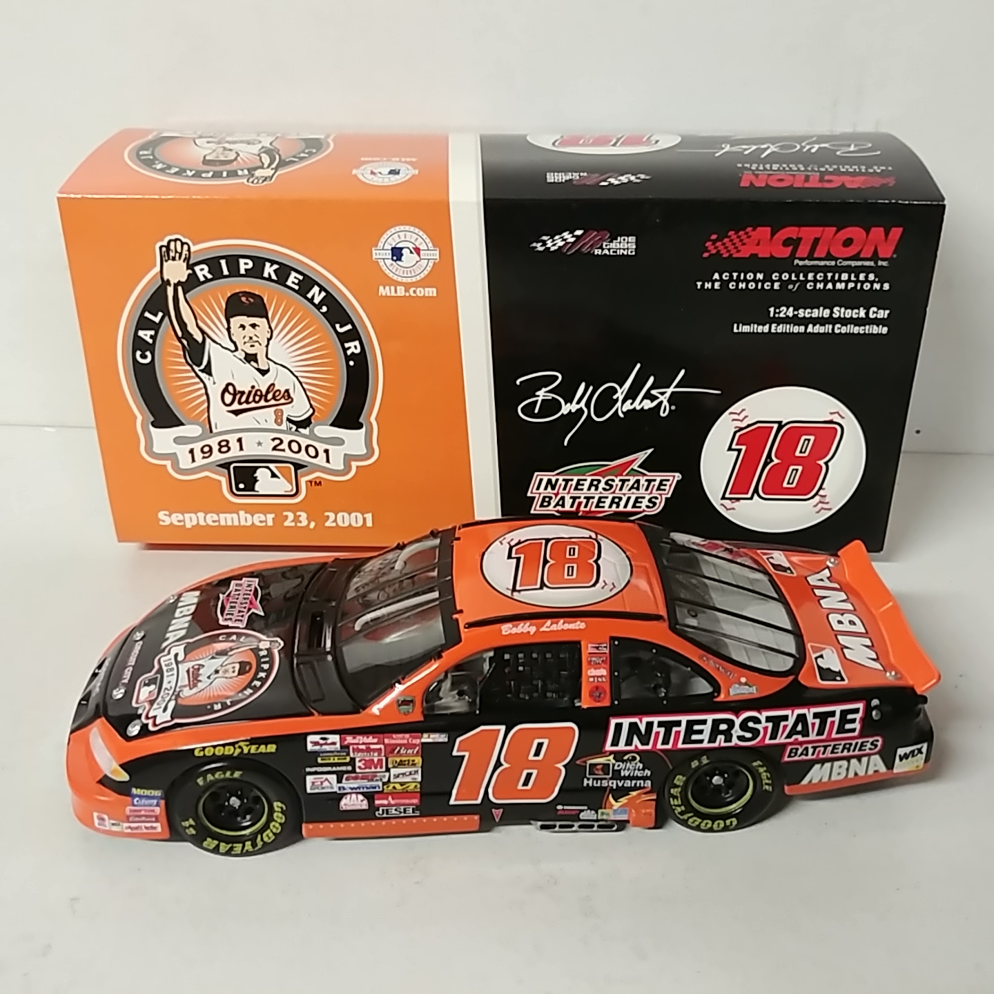 2001 Bobby Labonte 1/24th Interstate Batteries "Cal Ripken Tribute" c/w car