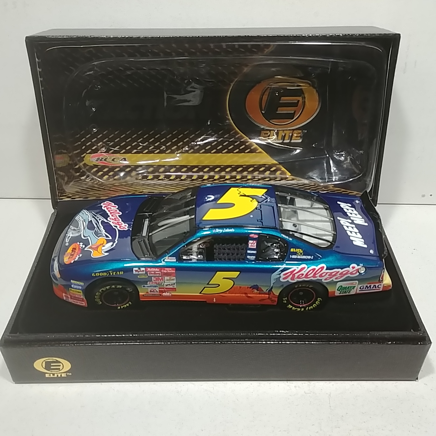 2001 Terry Labonte 1/24th Kelloggs "Looney Tunes Road Runner" Elite Monte Carlo