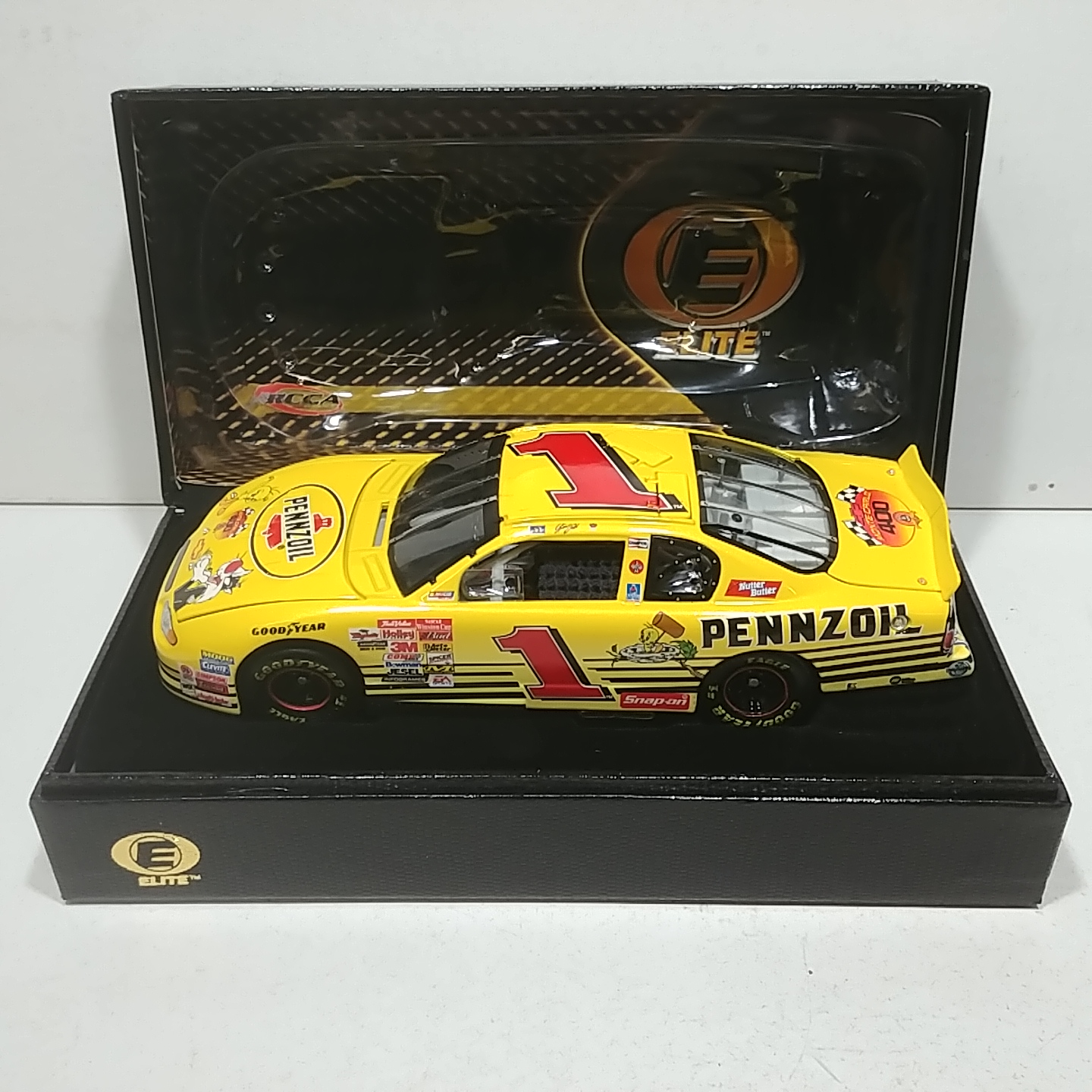 2001 Steve Park 1/24th Pennzoil "Looney Tunes Sylvester and Tweety" Elite Monte Carlo