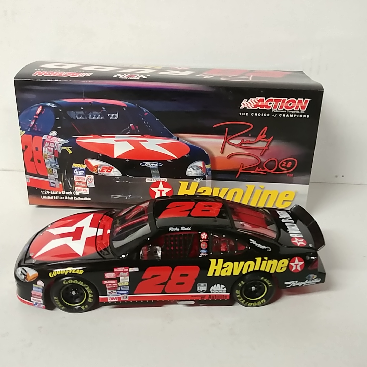 2001 Ricky Rudd 1/24th Texaco c/w car