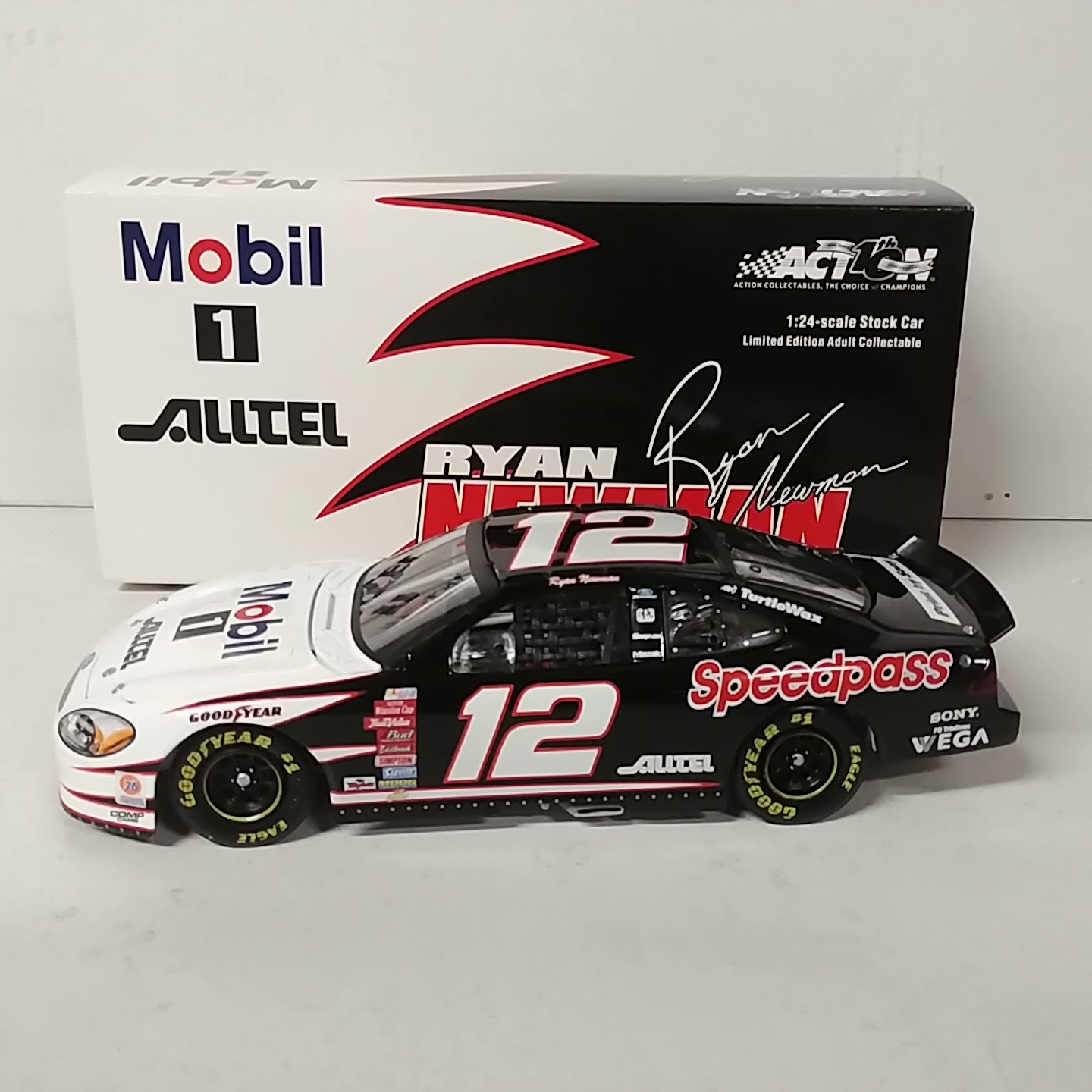 2002 Ryan Newman 1/24th ALLTEL/Mobil1/Speedpass c/w car