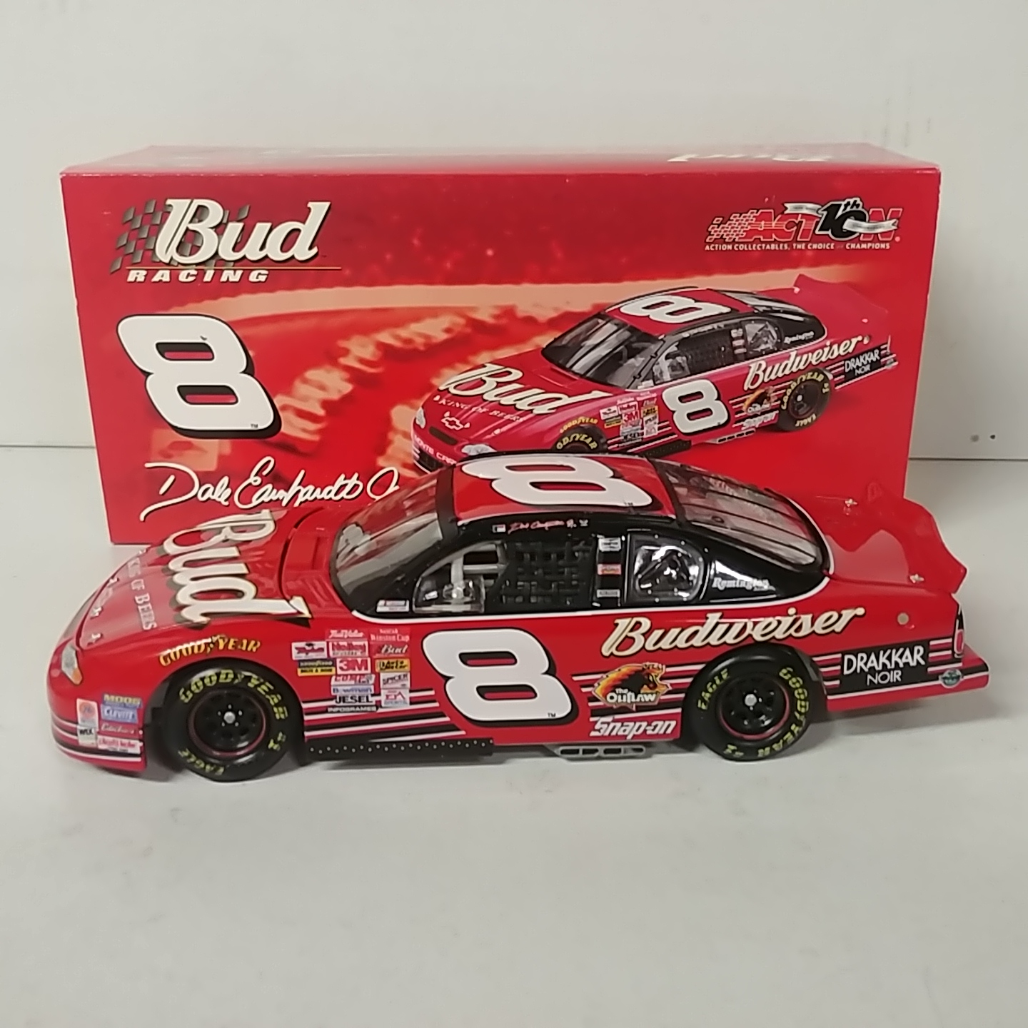 2002 Dale Earnhardt Jr 1/24th Budweiser c/w car