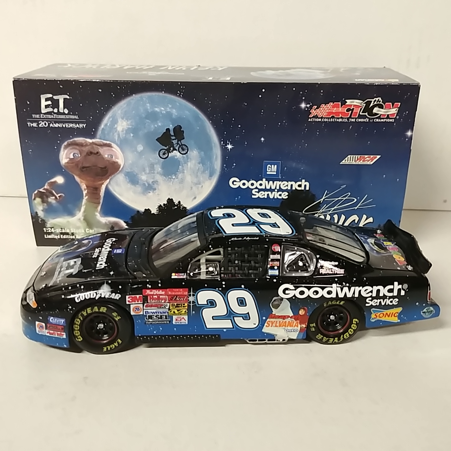 2002 Kevin Harvick 1/24th GM Goodwrench "ET" c/w car