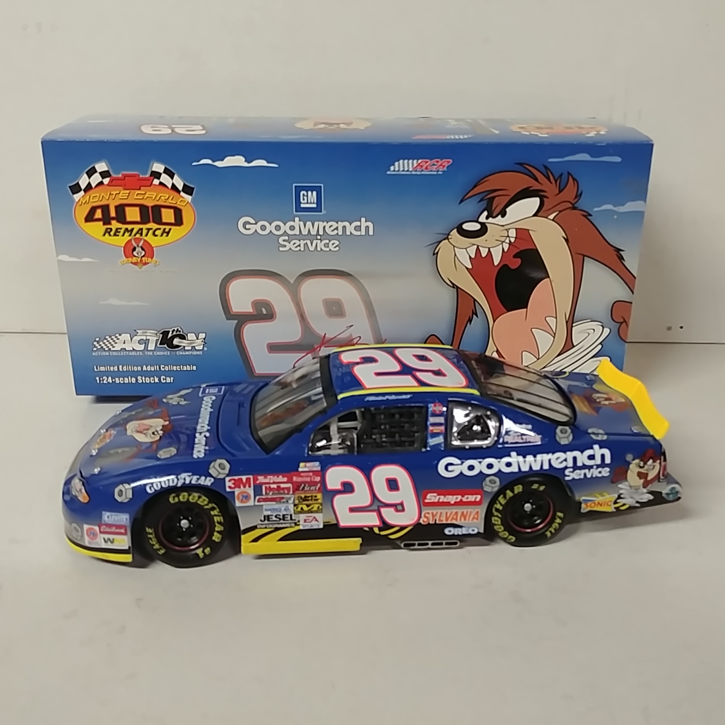 2002 Kevin Harvick 1/24th GM Goodwrench "Looney Tunes Taz" c/w car