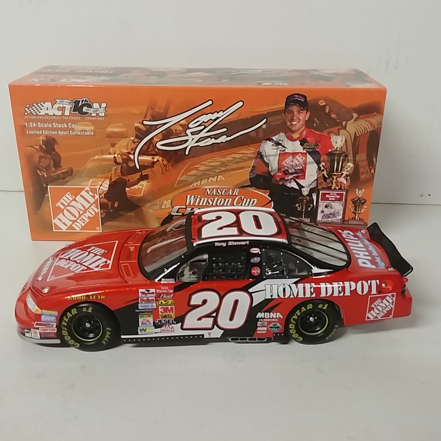 2002 Tony Stewart 1/24th Home Depot "Winston Cup Champion" c/w car