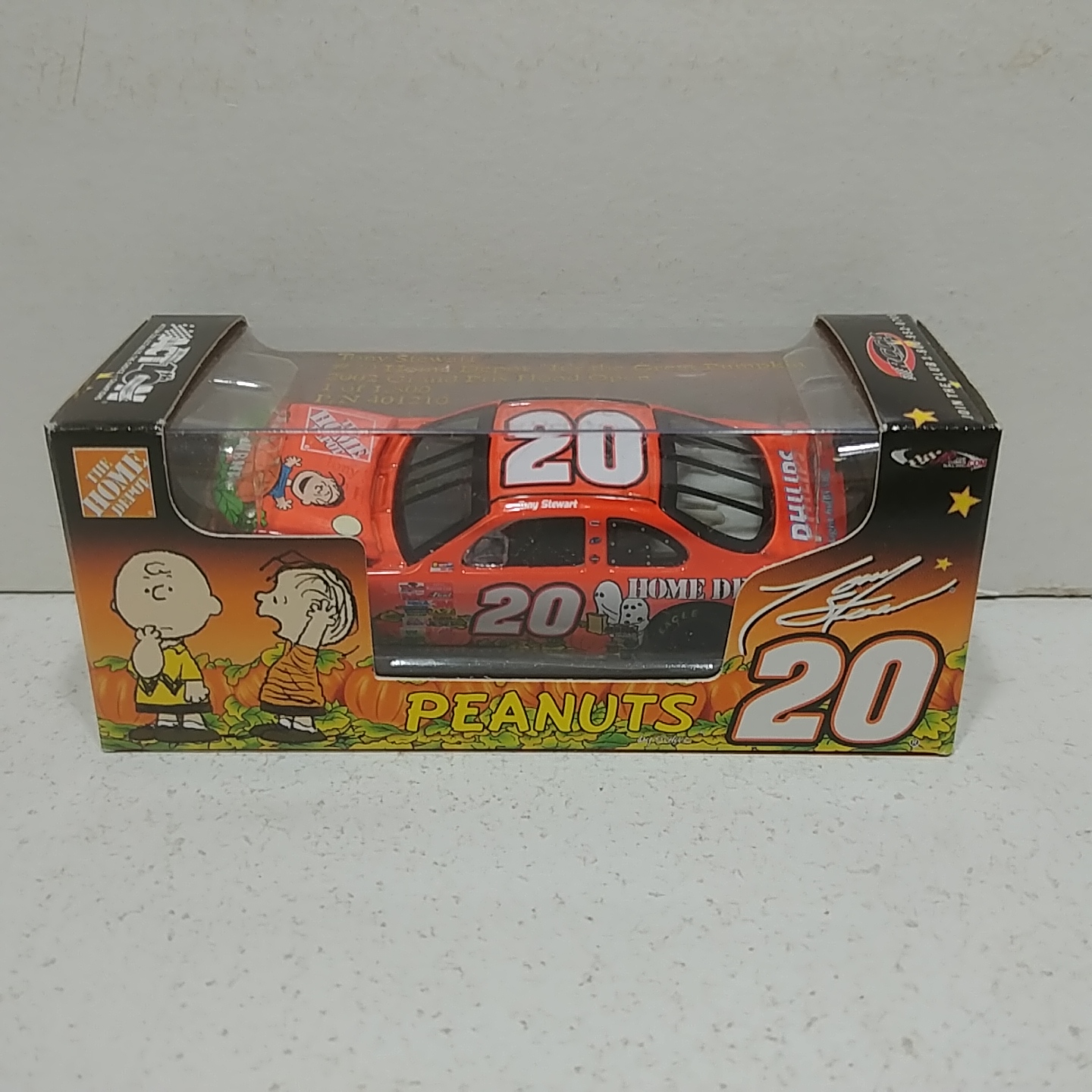 2002 Tony Stewart 1/64th Home Depot "It's the Great Pumpkin" RCCA hood open Grand Prix