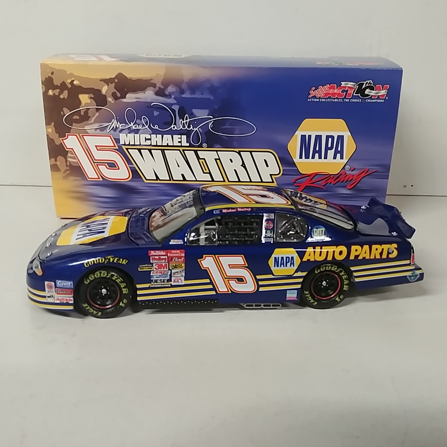 Stars & Stripes 1 24 for sale online 2002 Michael Waltrip #15 Action Napa 