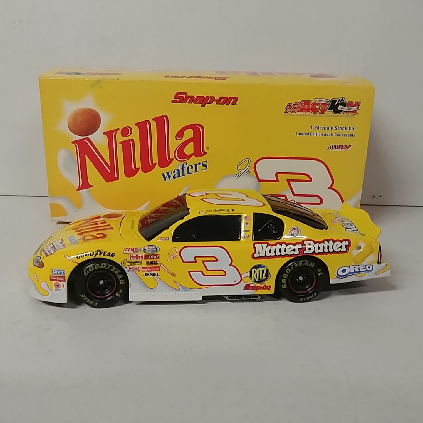 2002 Dale Earnhardt Jr Nilla Wafers B/W car
