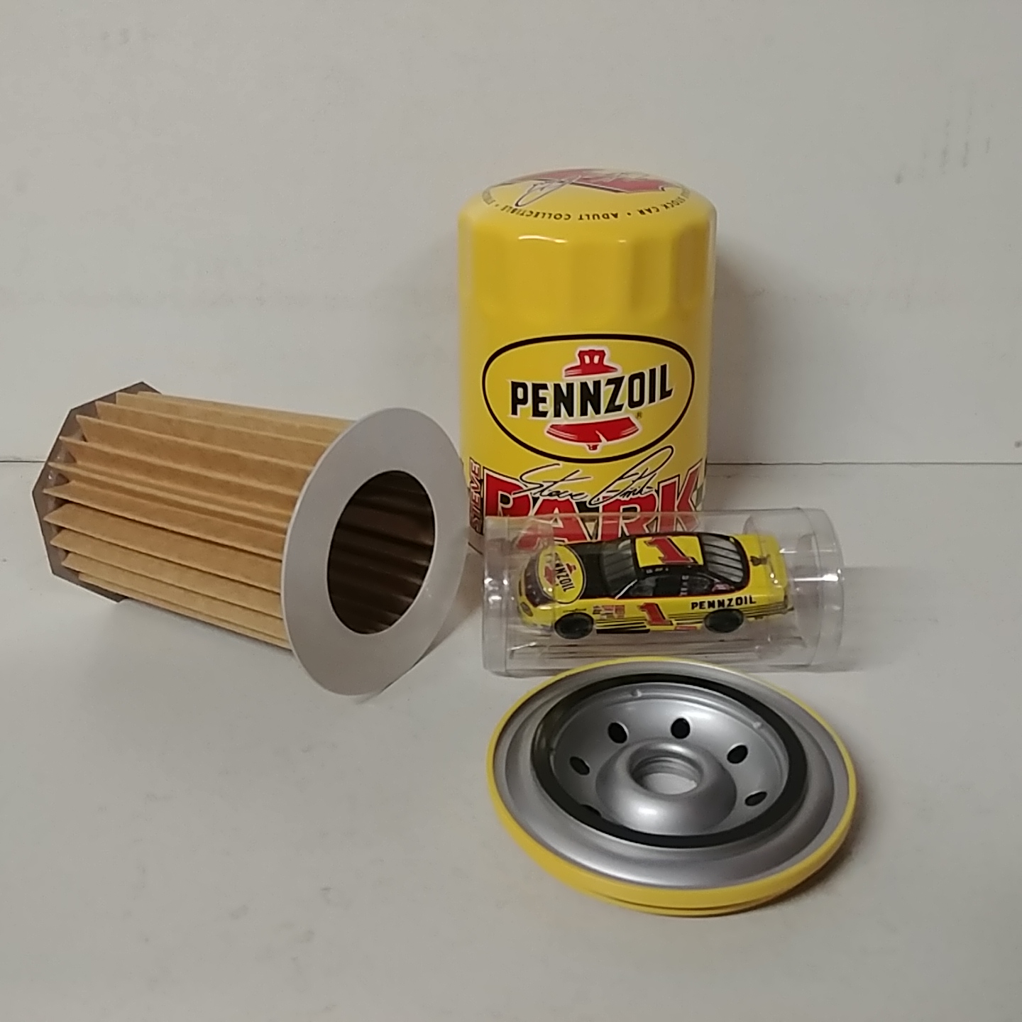 2002 Steve Park 1/64th Pennzoil Monte Carlo in oil filter tin