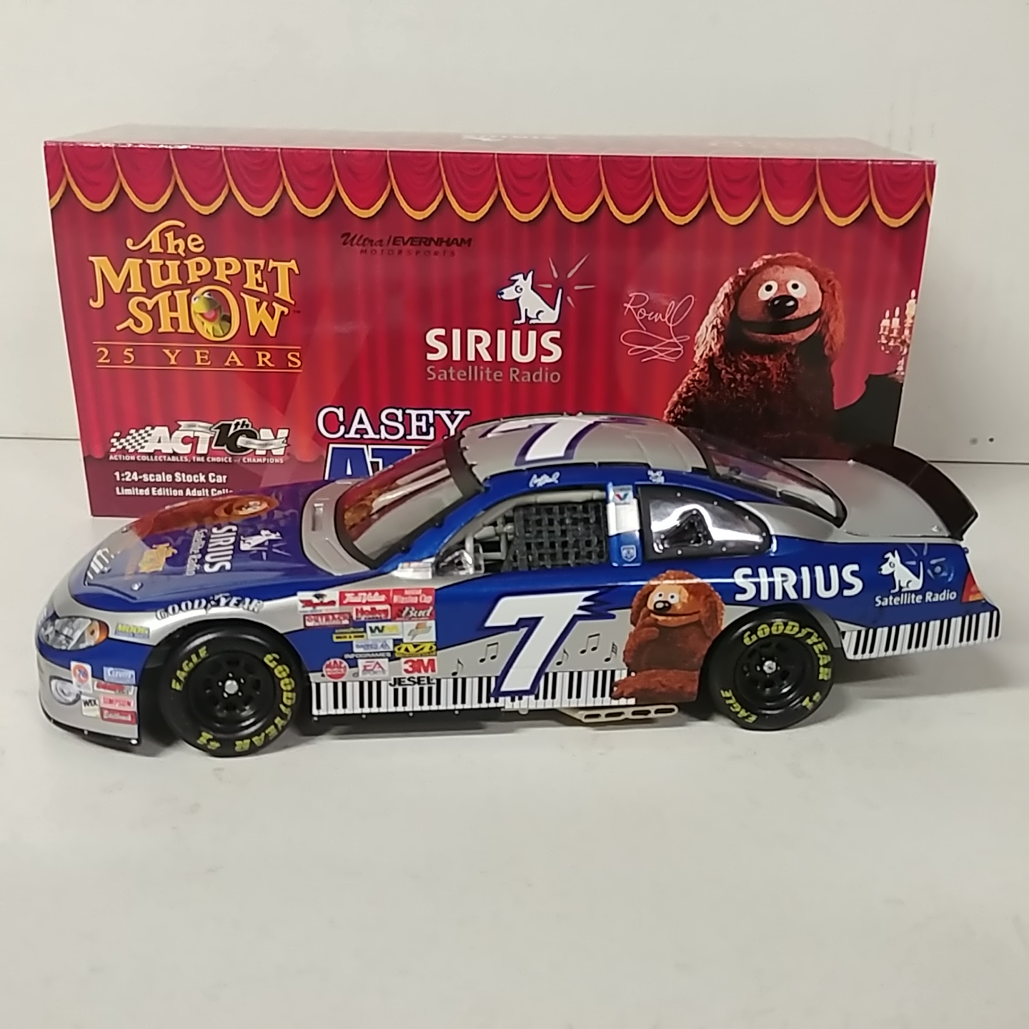 2002 Casey Atwood 1/24th Sirus "Muppets" c/w car