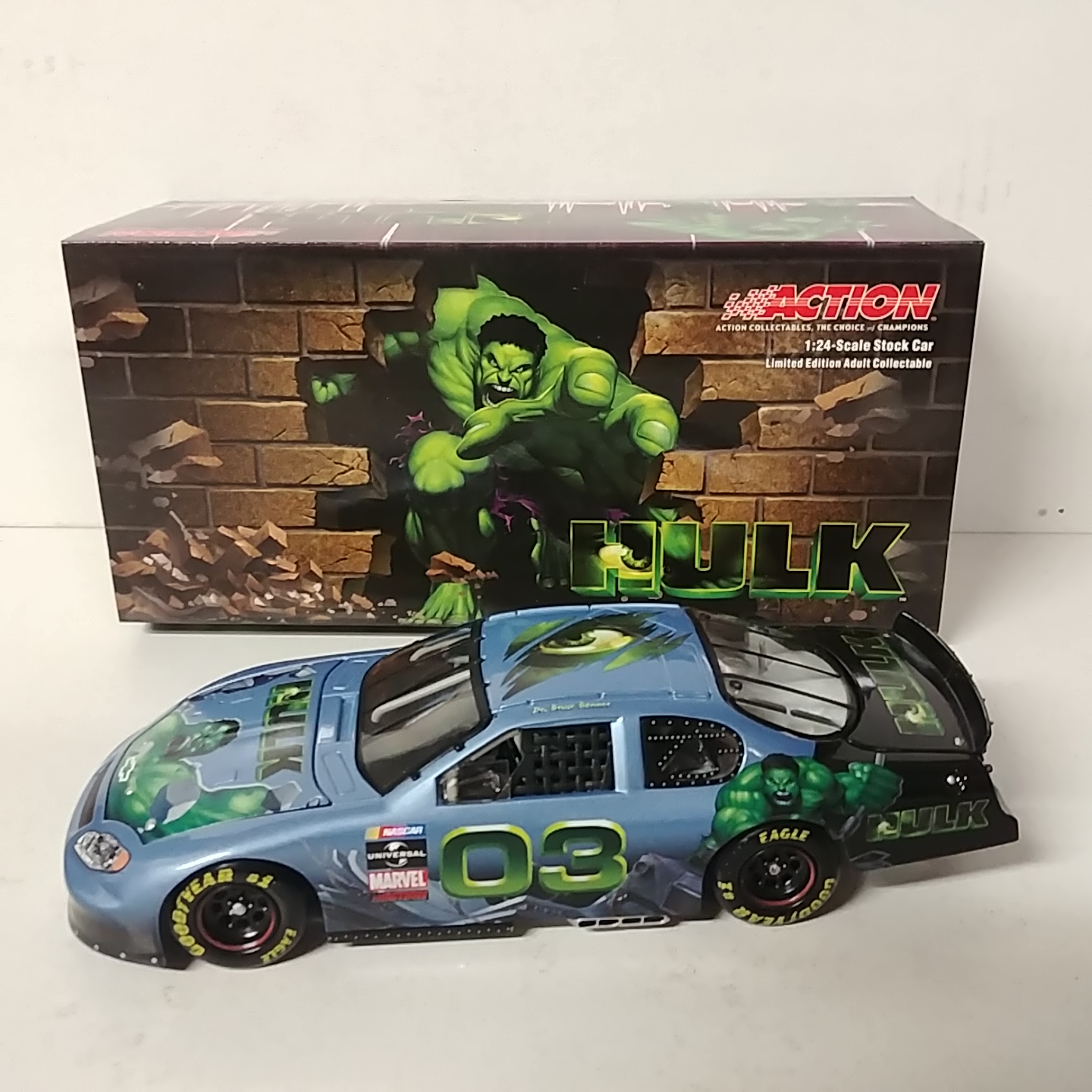 2003 Hulk 1/24th Event c/w car