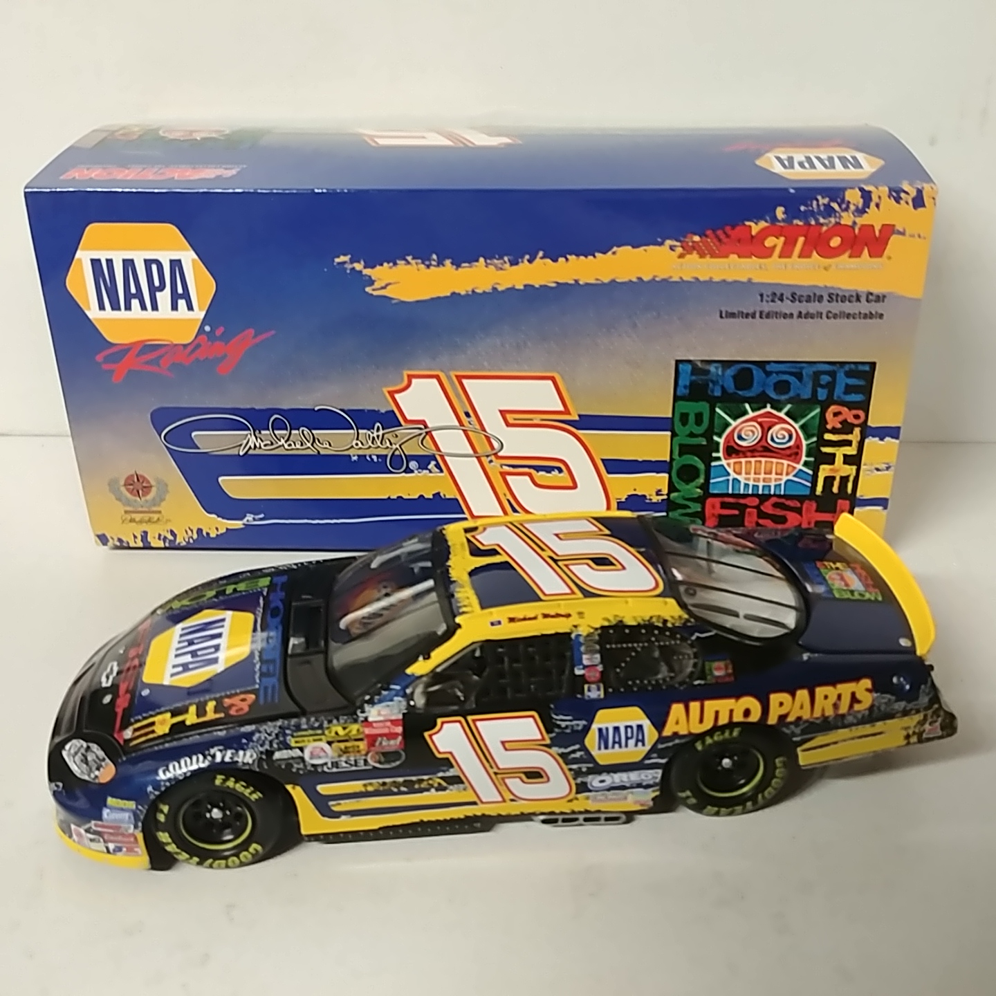 2003 Michael Waltrip 1/24th NAPA "Hootie and the Blow Fish" c/w car