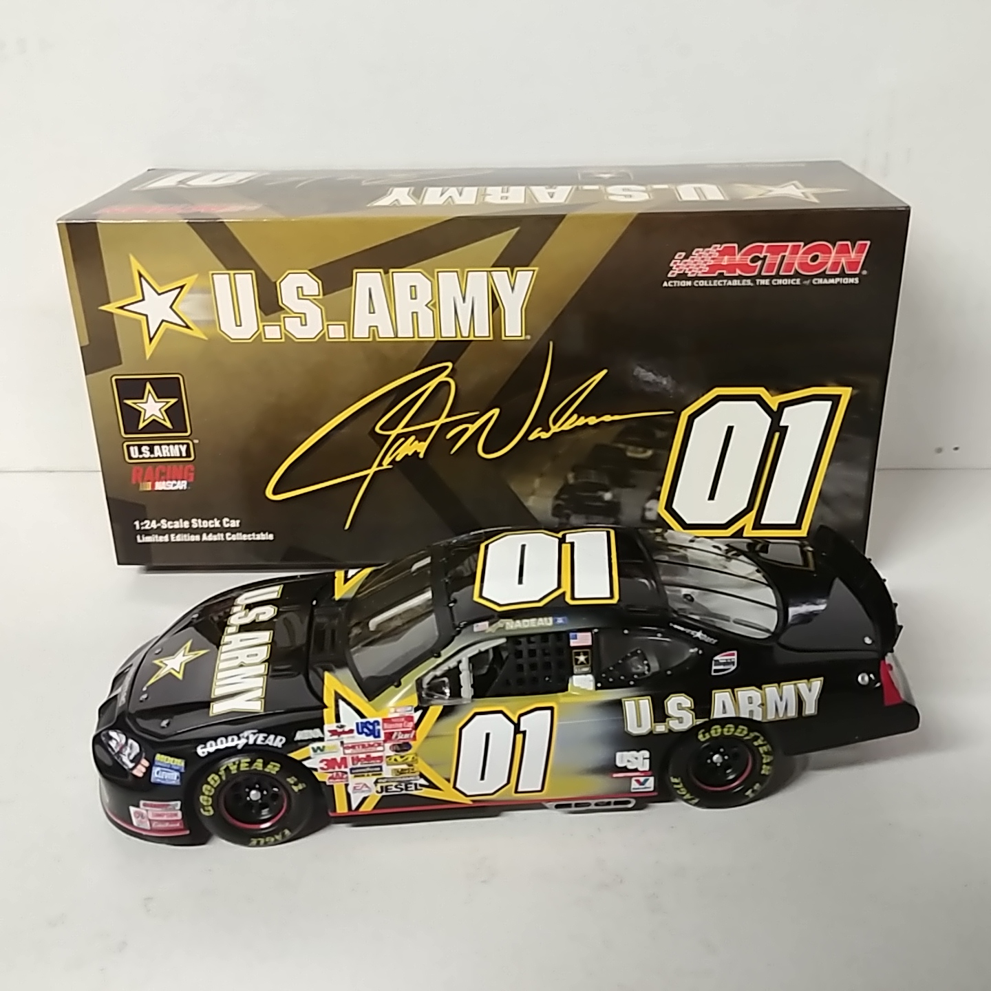 2003 Jerry Nadeau 1/24th US Army c/w car