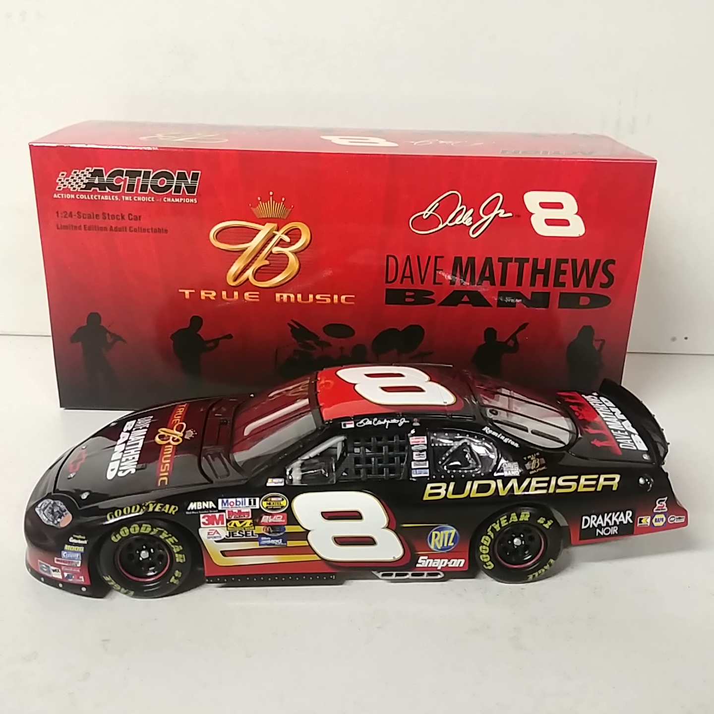 2004 Dale Earnhardt Jr 1/24th Budweiser "Chevy Rock and Roll" "Dave Matthews Band" c/w car