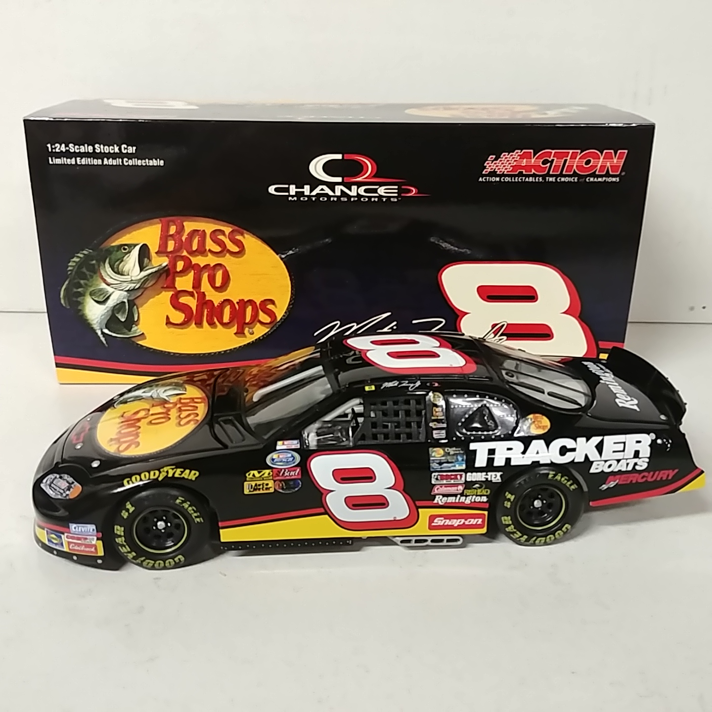 2004 Martin Truex Jr 1/24th Chance 2 "Bass Pros Shops""Busch Series" c/w car