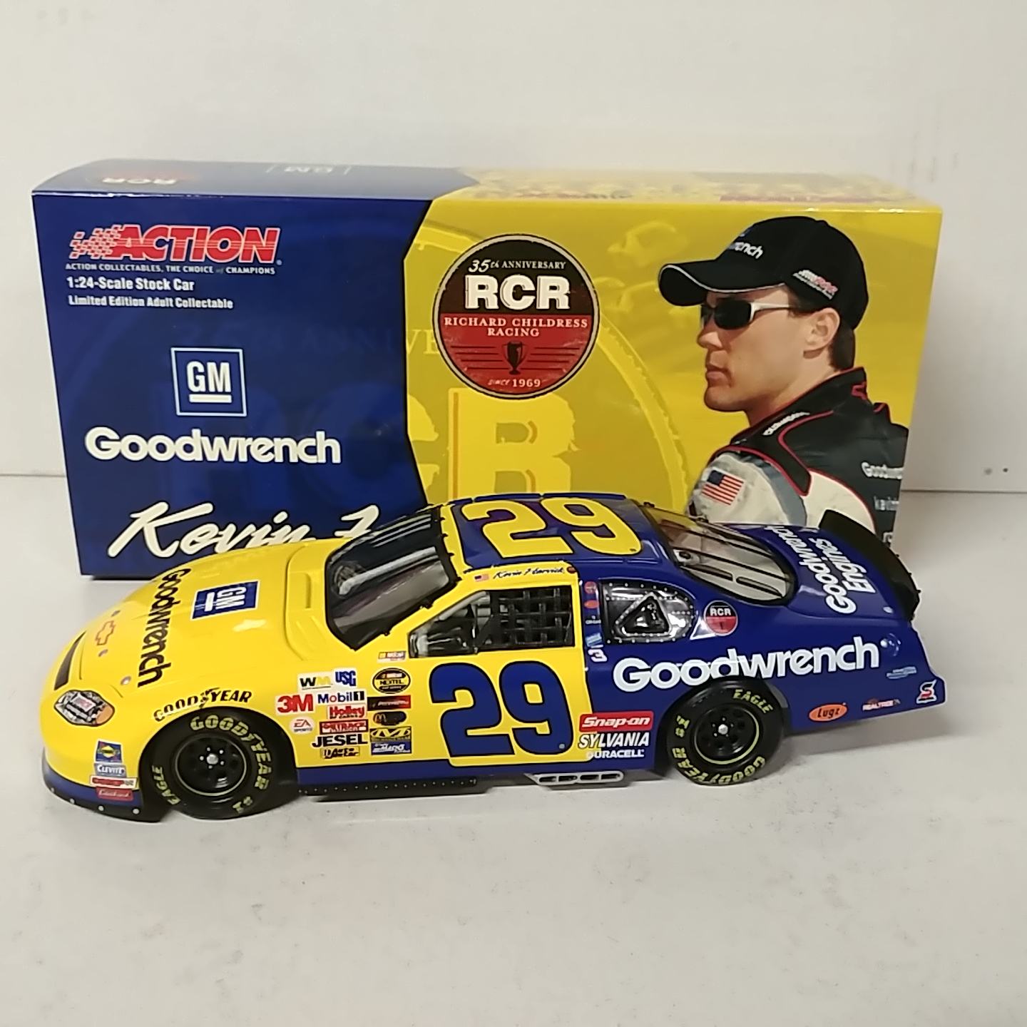 2004 Kevin Harvick 1/24th GM Goodwrench "RCR 35th Anniversary" c/w car