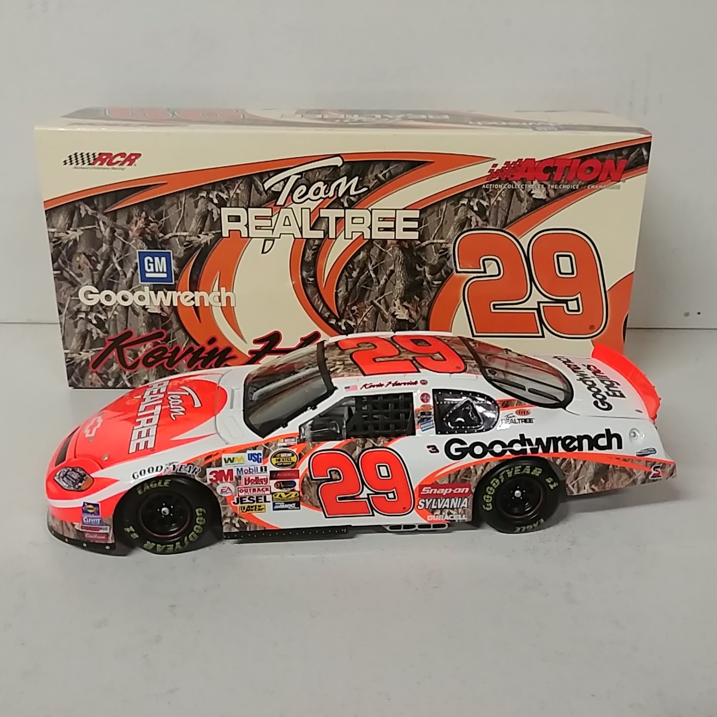 2004 Kevin Harvick 1/24th GM Goodwrench "Real Tree" c/w car