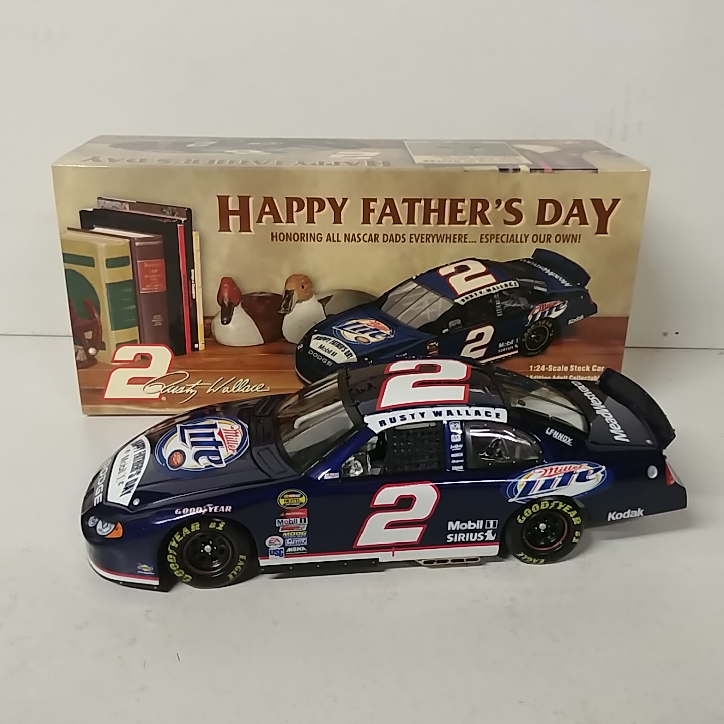 2004 Rusty Wallace 1/24th Miller Lite "Fathers Day" c/w car