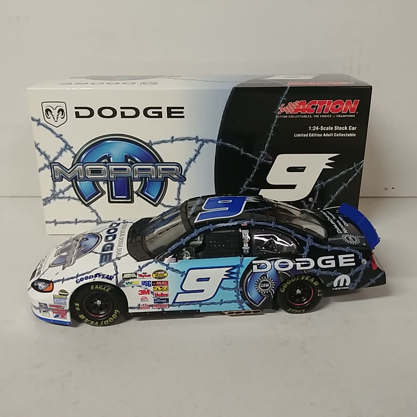2004 Kasey Kahne 1/24th MOPAR c/w car