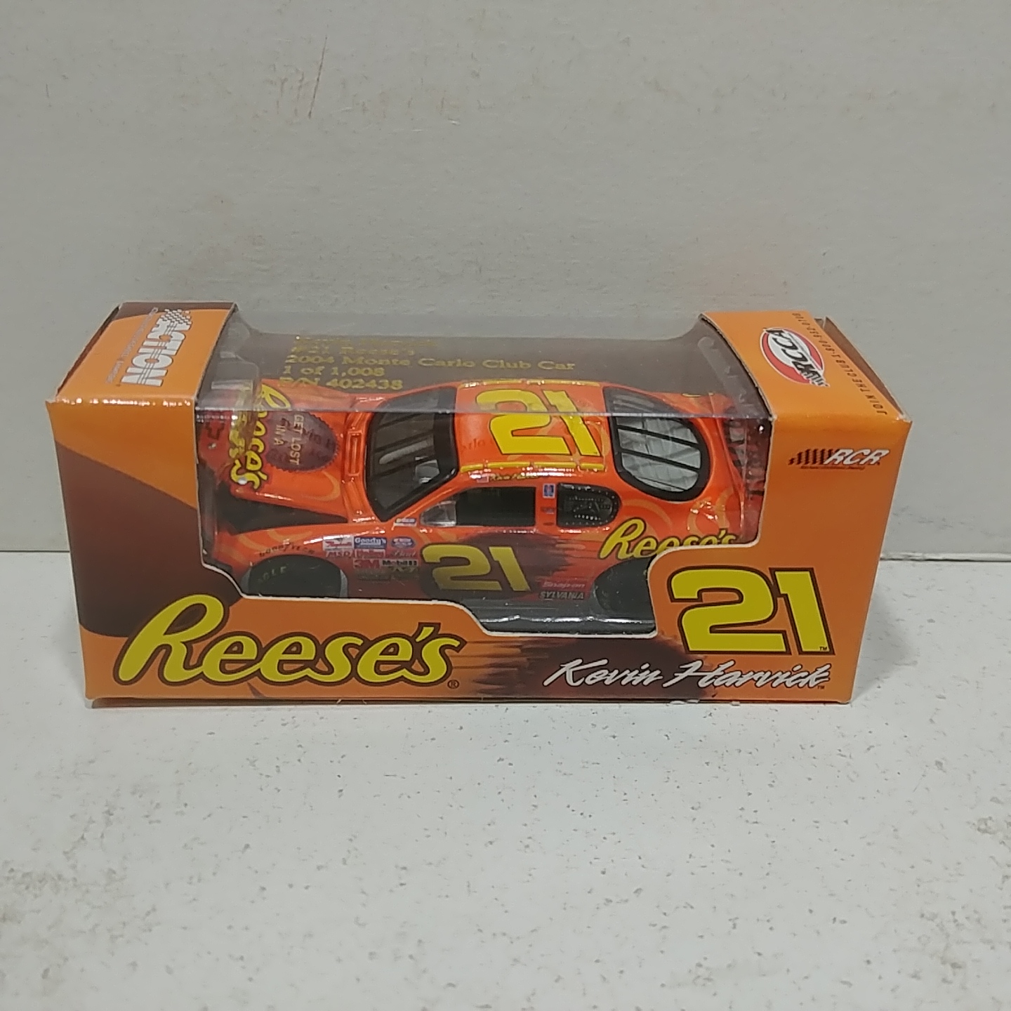 2004 Kevin Harvick 1/64th Reese's RCCA hood open Monte Carlo